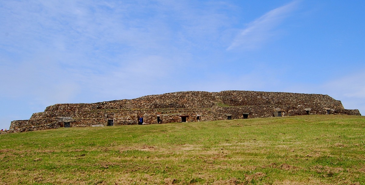 Cairn de Barnenez, Plouezoc'h, Finistère