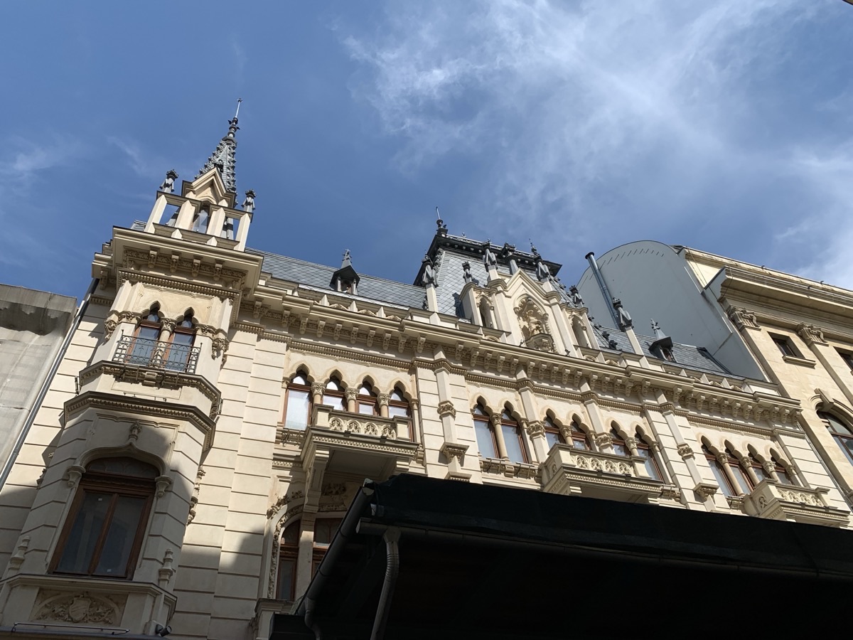 Caru' cu Bere, brasserie historique de Bucarest fondée en 1879