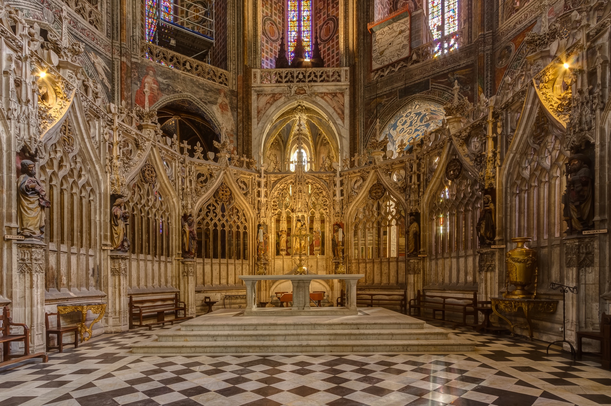 La cathédrale Sainte-Cécile d'Albi, au pied de laquelle L'Épicurien tient son Bib Gourmand