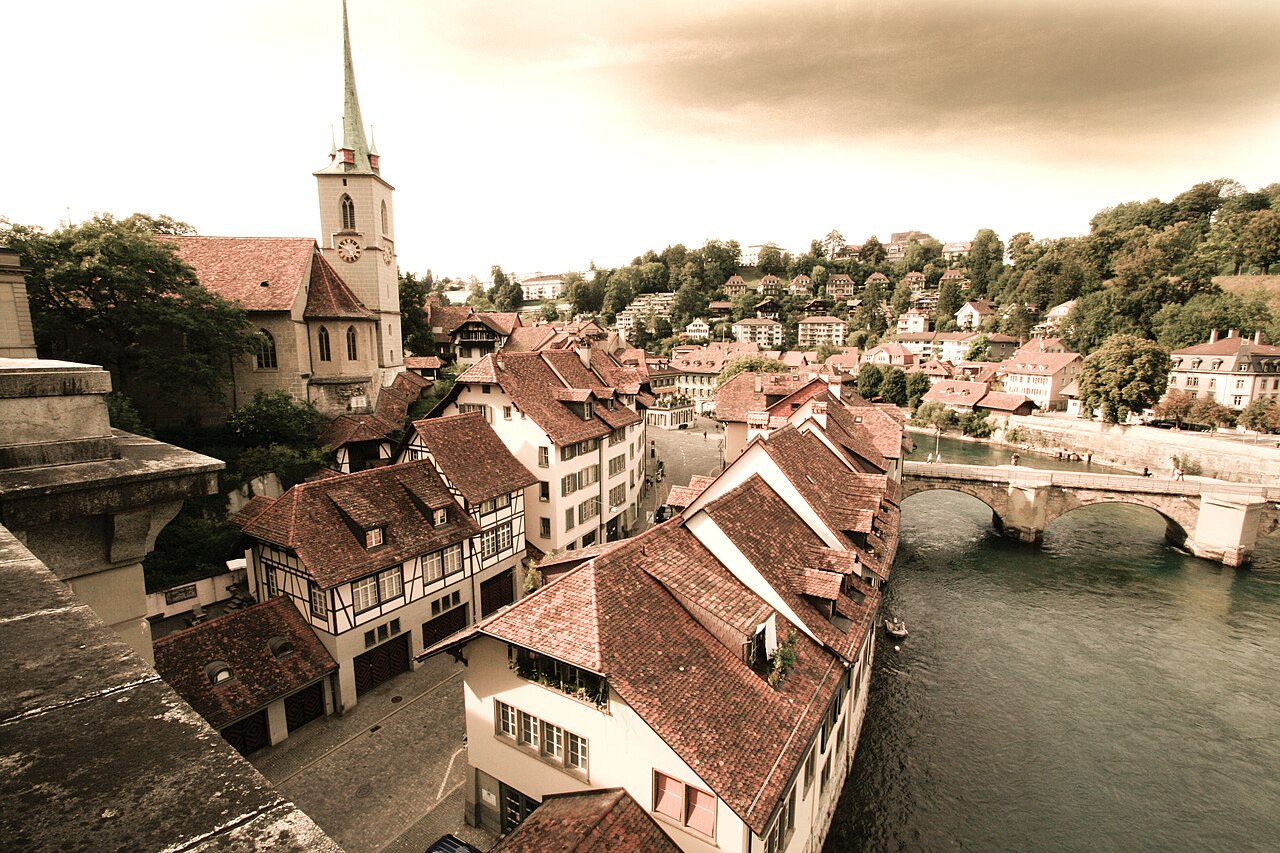 Vue de la vieille ville de Berne et de ses toits, site classé UNESCO