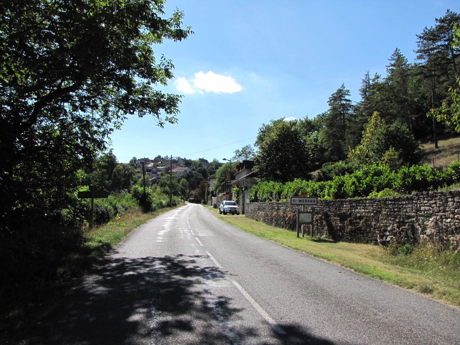 Saint-Médard, village du Quercy dans la vallée du Lot