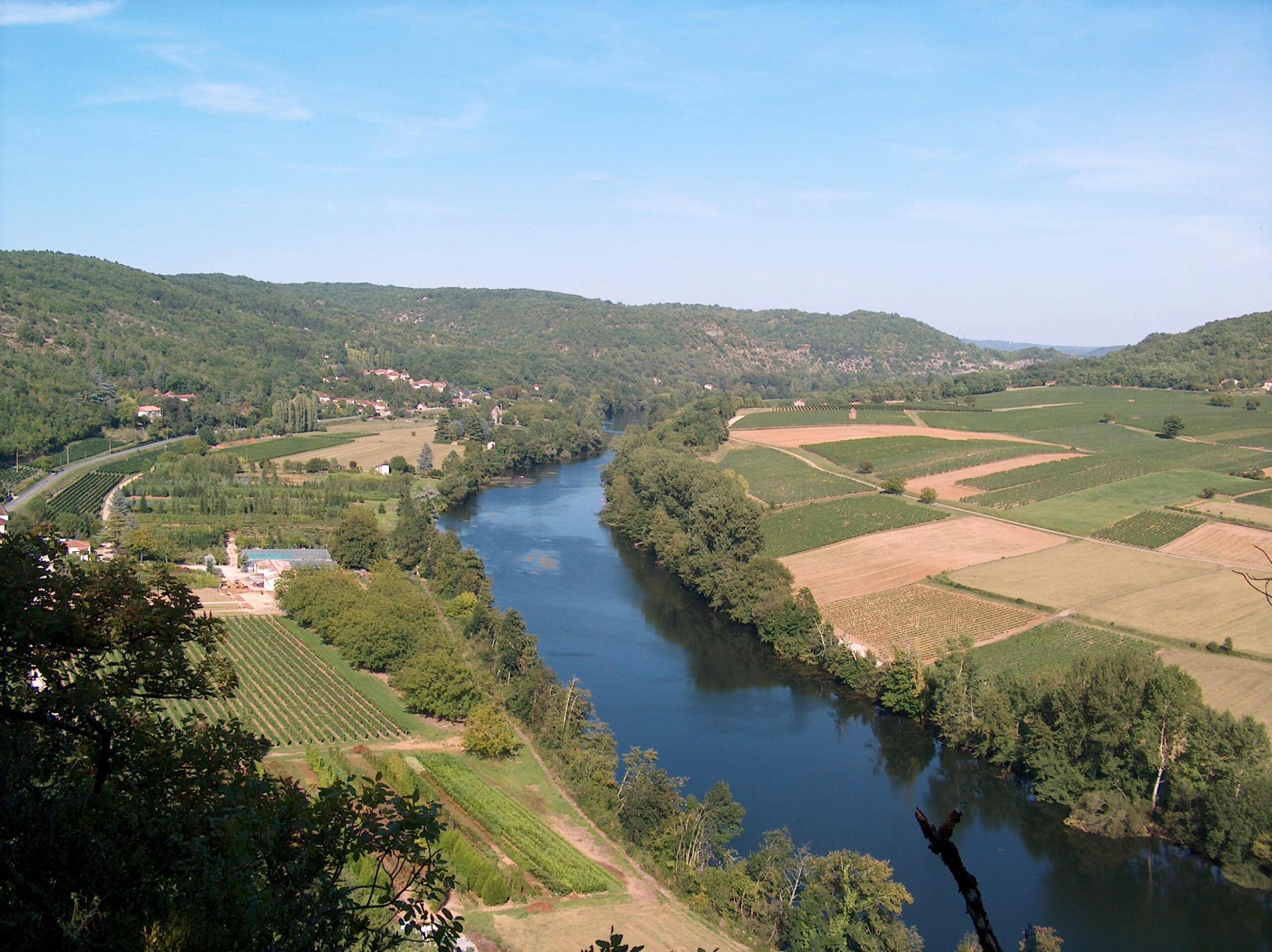 Cahors, préfecture du Lot, place Jean-Jacques-Chapou