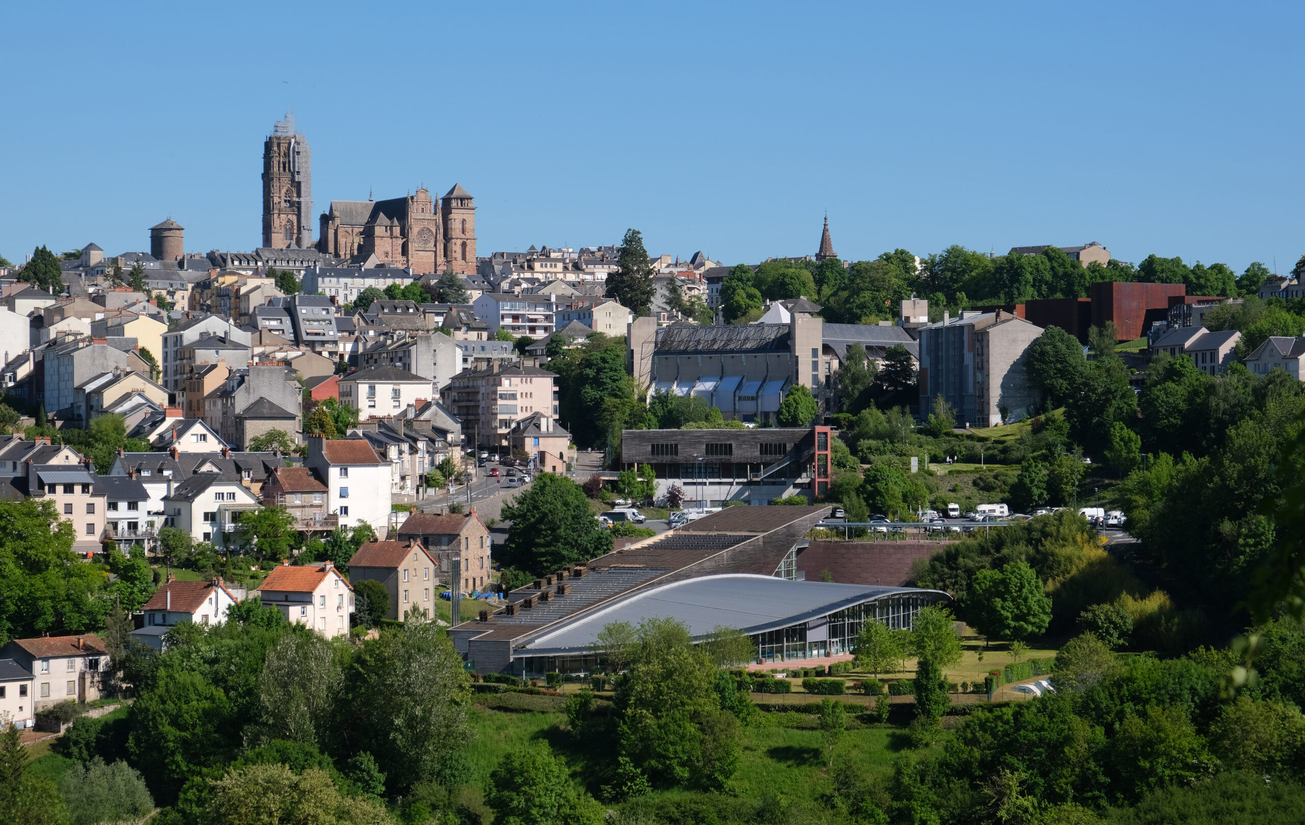 Vue de Rodez et sa cathédrale